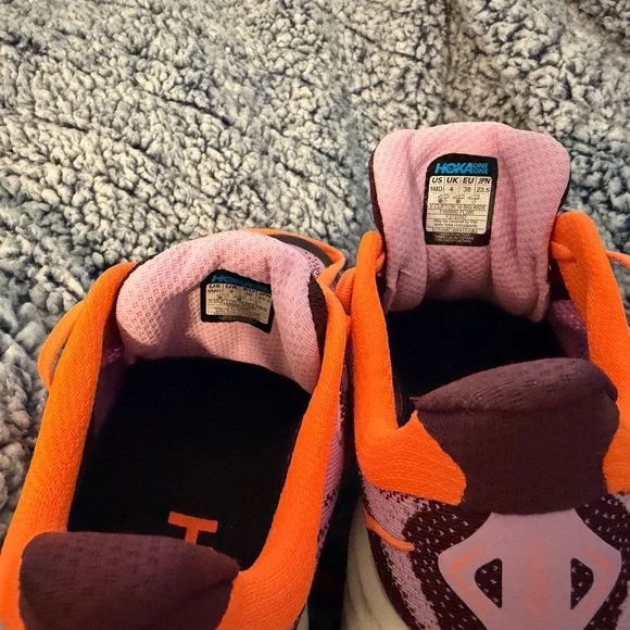 HOKA Clifton 10 size 5Y / 6.5 Women’s Pink and Purple - Picture 5 of 5